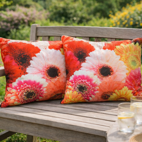Twee Zomerse Tuinkussens met Bloemenprint