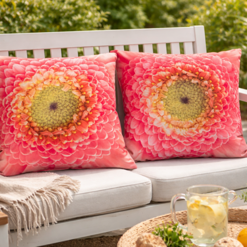 Twee Zomerse Sierkussens met Bloemenprint